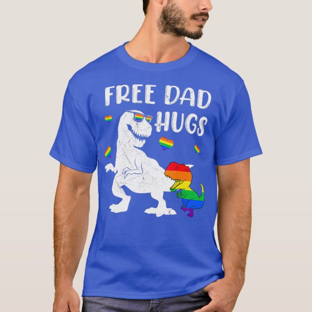 Camiseta Pai Gratuito do Dinossauro T-rex Abraços Vestindo  (Frente)