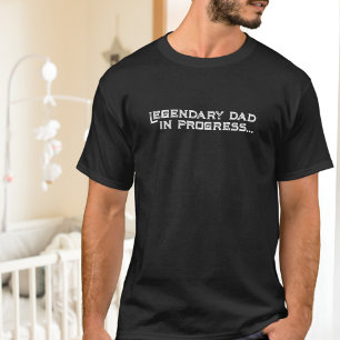 Camiseta Pai Lendário em Andamento Branco Desgastado