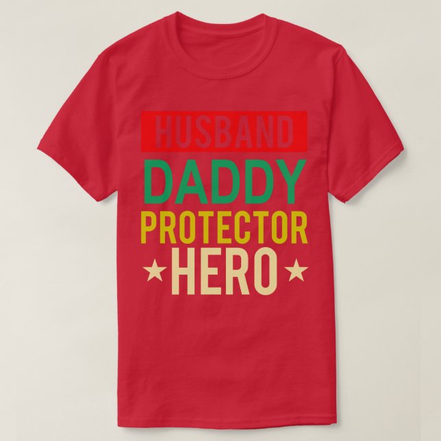 Camiseta Pai Marido Protetor Hero Dia de os pais Engraçado  (Frente do Design)