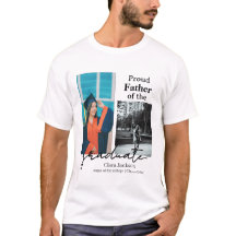 Pai orgulhoso de um formando