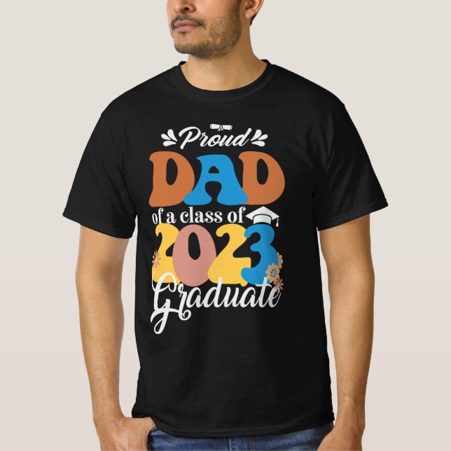 Camiseta Pai orgulhoso de uma classe de Formando 2023 (Frente)