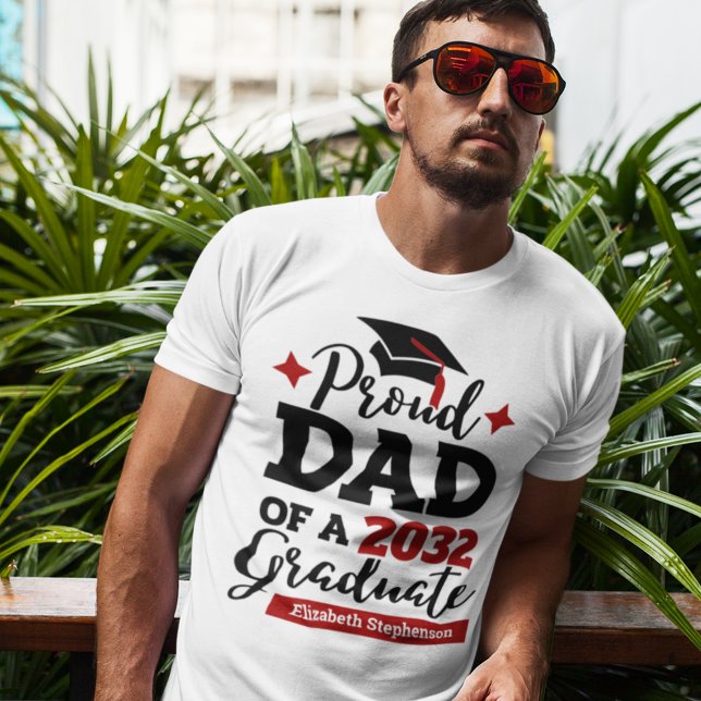 Camiseta Pai orgulhoso de uma família de formandos 2023 (Criador carregado)