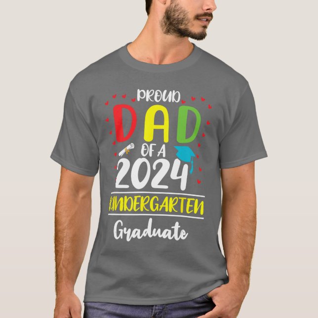 Camiseta Pai Orgulhoso e Divertido de um Aluno da Turma de  (Frente)