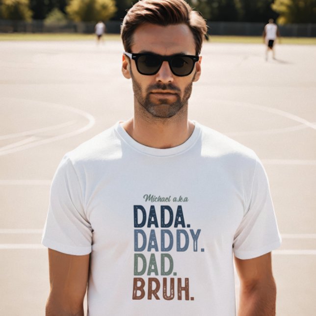 Camiseta Pai Personalizado Dada à Evolução Bruh ( Celebrate the hilarious evolution of fatherhood with this playful and modern design.)