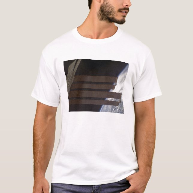 Camiseta Painel de matriz solar da Estação Espacial Interna (Frente)