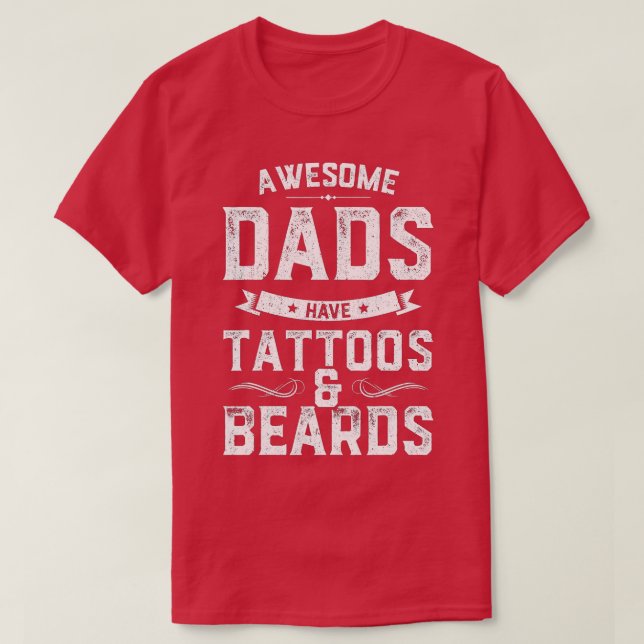 Camiseta Pais Incríveis Do Mens Têm Tatuagens E Carbarões Q (Frente do Design)