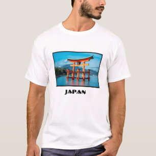 Camiseta Paisagem Cênica com Porta de Torii Japonesa