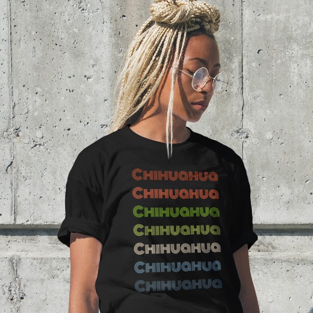 Camiseta Palavra simples Chihuahua em cores retrógradas (Criador carregado)