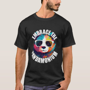 Camiseta Panda Abraça O Animal Colorido De Pandamónio