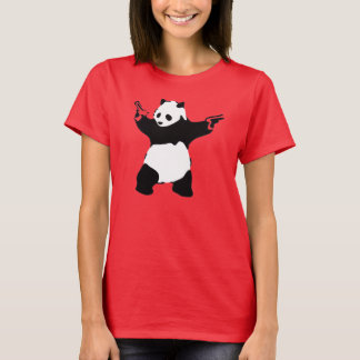 Camiseta Panda com armas