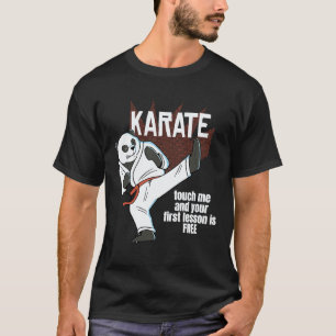 Camiseta Panda de Karatê Sua Primeira Aula de Karatê é Grát