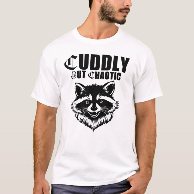 Camiseta Panda de Lixo Gótico Fofo Mas Caótico (Frente)