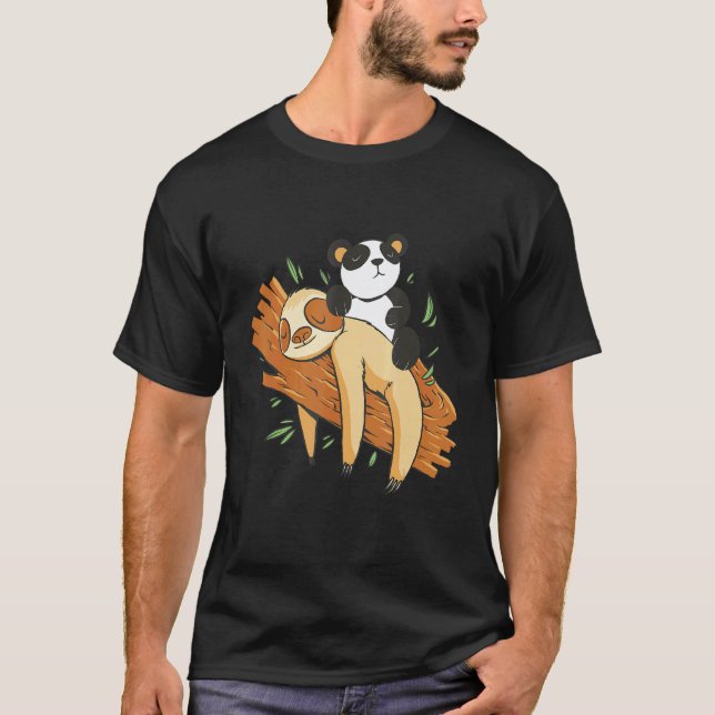 Camiseta Panda e Preguiça em uma Árvore (Frente)