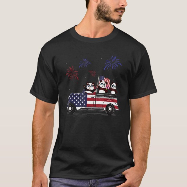 Camiseta Panda Riding Truck American Flag Fireworks 4th Of (Frente)