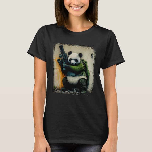 Camiseta Panda Warrior Holding Rocket Launcher Distressed W (Frente)