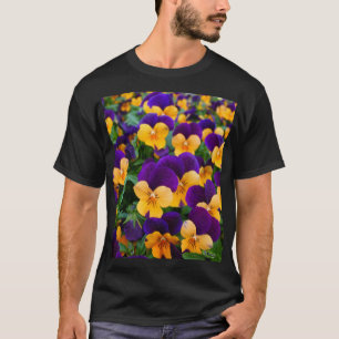 Camiseta Pansy Bloom: Fechamento da Bela do Jardim.