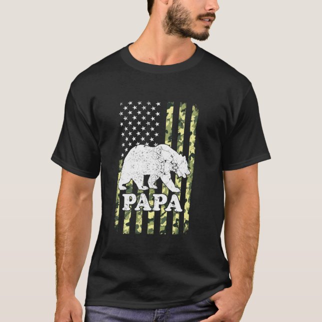 Camiseta Papa Bear Camping Hiperfoning Camouflage EUA F Ame (Frente)