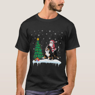 Camiseta Papai Noel Andando Bernarês Cachorros Montanhosos 