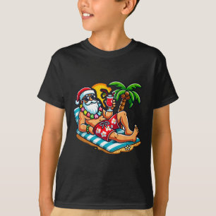 Camiseta Papai Noel de sunga Natal em julho na praia