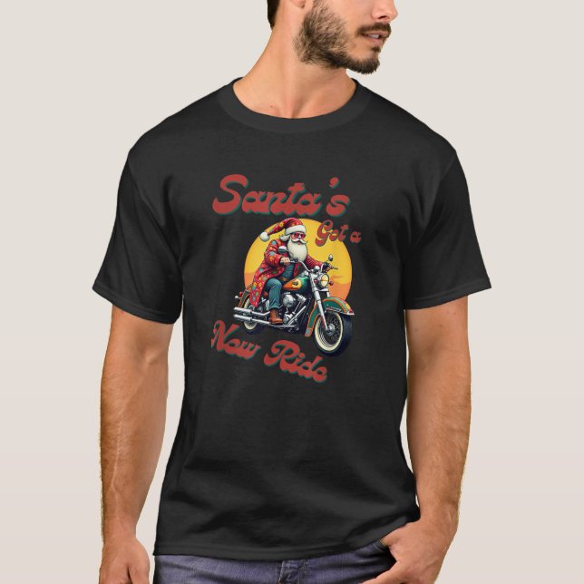 Camiseta Papai Noel em sua nova viagem é uma motocicleta (Frente)