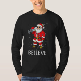 Camiseta Papai Noel Vacinado em óculos de sol acredita Chri