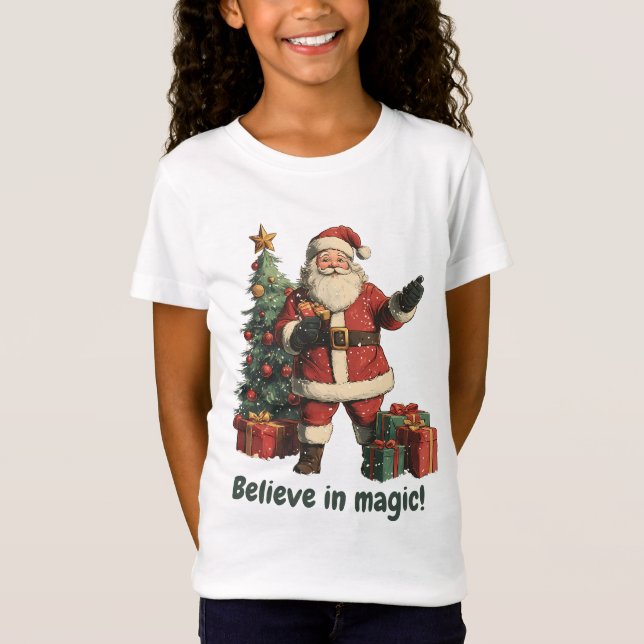 Camiseta Papais noeis com presentes e árvore de Natal (Frente)