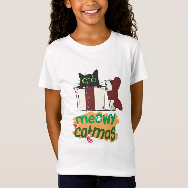 Camiseta Papais noeis pretos Gato enredado em luzes de árvo (Frente)