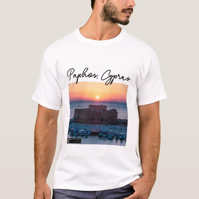 Camiseta Paphos Castle Sunset e Assinatura (Frente)