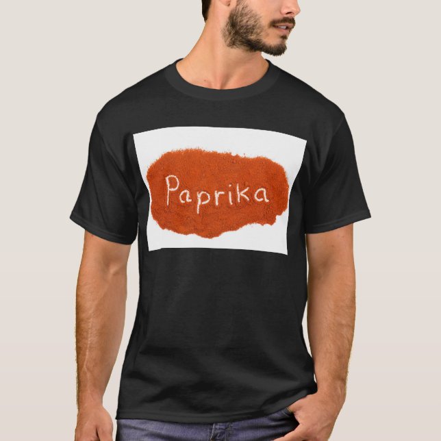 Camiseta Paprika da palavra escrita no pó da paprika (Frente)
