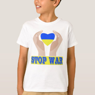 Camiseta Pára a guerra, coração ucraniano nas mãos T-Shirt