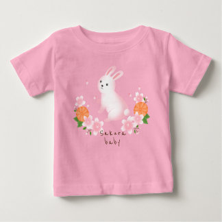 Camiseta Para Bebê 可愛い桜と白うさぎ ピンク 日本 和風 cherry blossoms