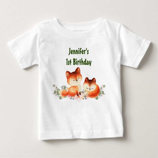 Camiseta Para Bebê 2 primeiro aniversario de Aquarela de Raposas Verm (Frente)