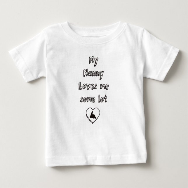 Camiseta Para Bebê A babá me ama muito (Frente)