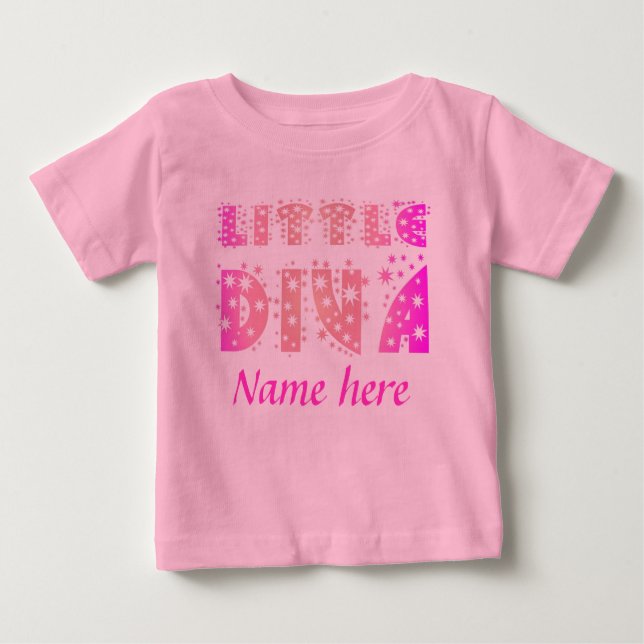Camiseta Para Bebê A diva pequena (1), nomeia aqui (Frente)