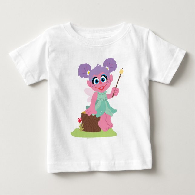 Camiseta Para Bebê Abby Cadabby Tostando Marshmallows (Frente)