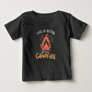 Camiseta Para Bebê Acampamento - A Vida É Melhor Ao Redor Da Fogueira