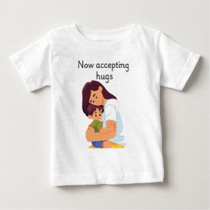 Camiseta Para Bebê Agora aceitando abraços