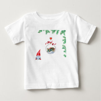 Camiseta Para Bebê Aguardente de Natal com gnomo