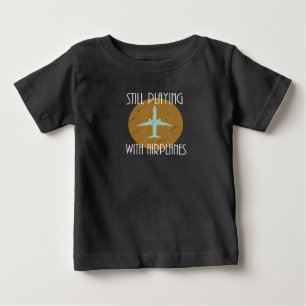 Camiseta Para Bebê Ainda Brincando Com Presente Gráfico Piloto De Avi