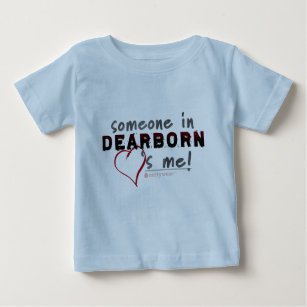 Camiseta Para Bebê Alguém em Dearborn ama-me! T infantil