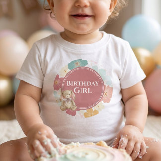 Camiseta Para Bebê Algum Coelhinho é uma Menina de Aniversário de Coe