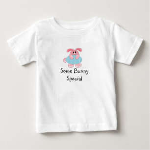 Camiseta Para Bebê Algum Coelhinho Especial