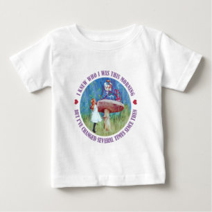 Camiseta Para Bebê Alice no país das maravilhas: Eu soube quem eu er