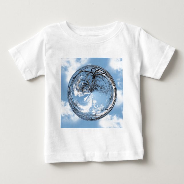 Camiseta Para Bebê Alturas do céu com árvore, nuvens, céu, bolha (Frente)