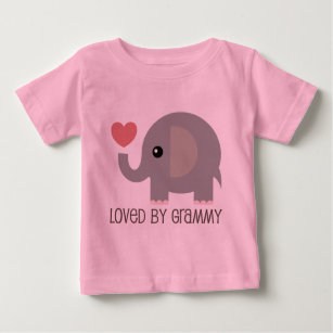 Camiseta Para Bebê Amado pelo elefante do coração de Grammy