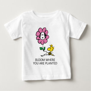 Camiseta Para Bebê Amendoins   Esnoopia E Flor De Madeira