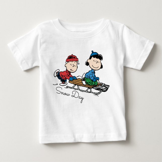 Camiseta Para Bebê Amendoins | Linus & Lucy Sled Riding (Frente)