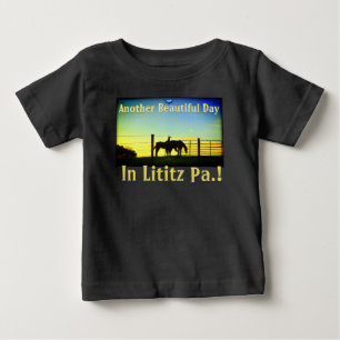Camiseta Para Bebê Amish Fazenda Lititz Pa. Visite Lititz! Crianças