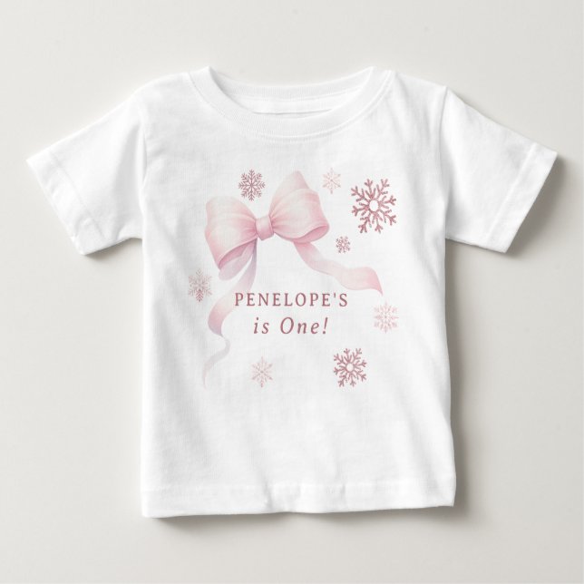 Camiseta Para Bebê Aniversário de 1 ano da Menina do Laço Rosa Winter (Frente)