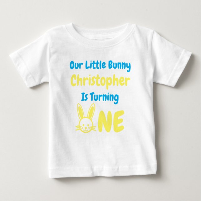 Camiseta Para Bebê Aniversário de 1 ano do Menino Coelhito (Frente)